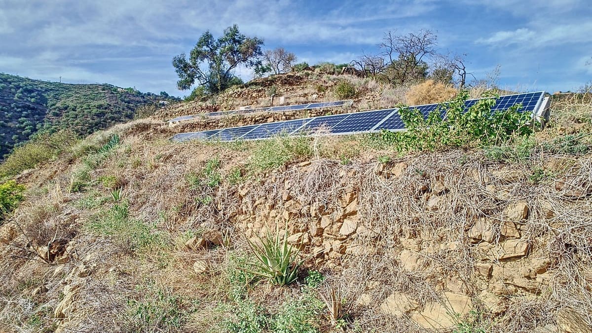 3 quarto Moradia para venda em Arenas com piscina garagem - 695 000 € (Ref: 8410795)