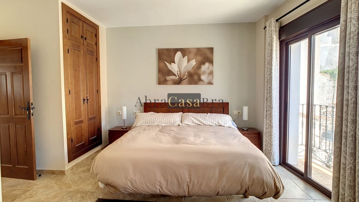 3 chambre Maison de Ville à vendre à Salares avec piscine - 209 000 € (Ref: 8410822)