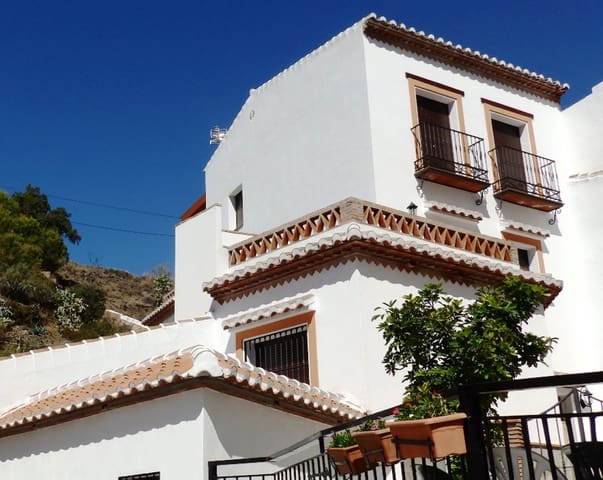 3 chambre Maison de Ville à vendre à Salares avec piscine - 209 000 € (Ref: 8410822)