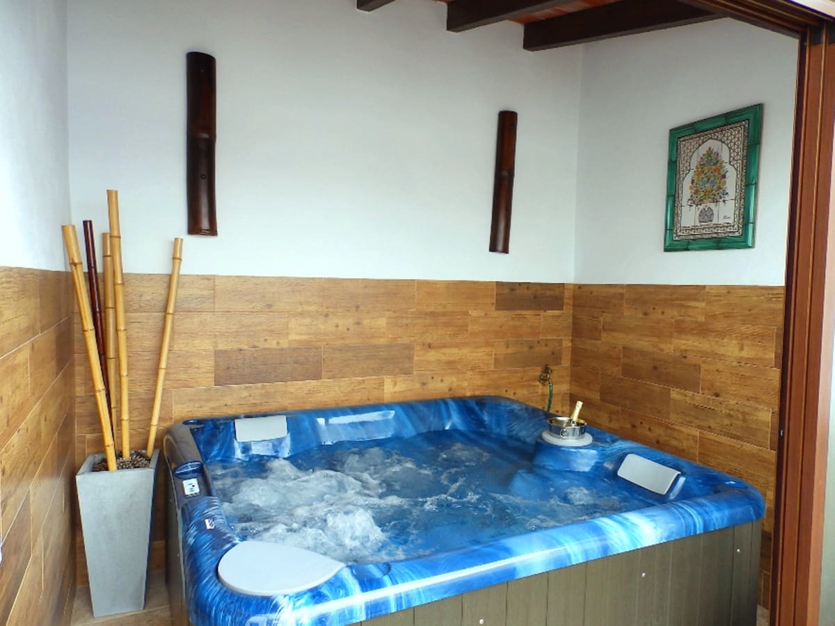 3 chambre Maison de Ville à vendre à Salares avec piscine - 209 000 € (Ref: 8410822)