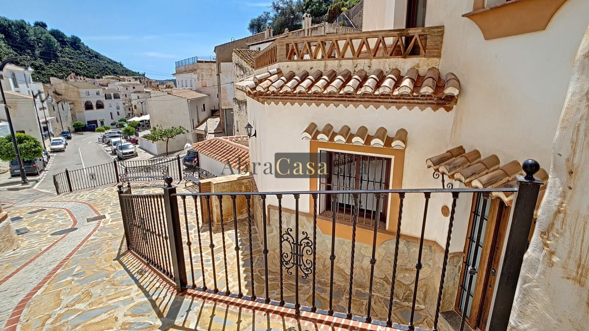 3 chambre Maison de Ville à vendre à Salares avec piscine - 209 000 € (Ref: 8410822)