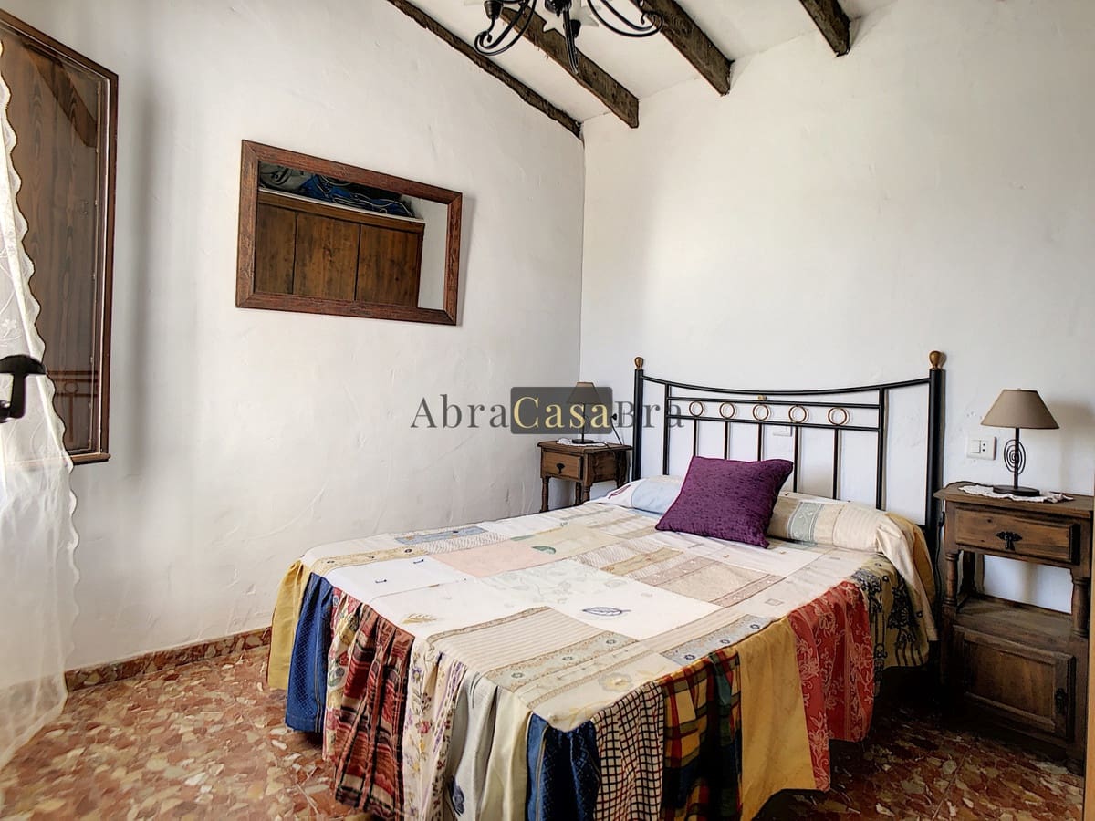 3 chambre Finca/Maison de Campagne à vendre à Sedella avec piscine garage - 225 000 € (Ref: 8410831)