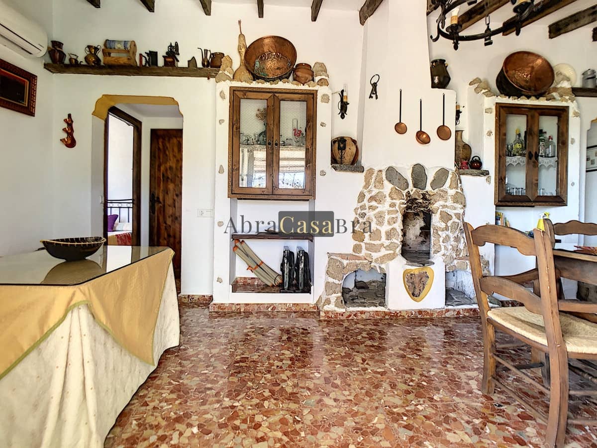 3 chambre Finca/Maison de Campagne à vendre à Sedella avec piscine garage - 225 000 € (Ref: 8410831)