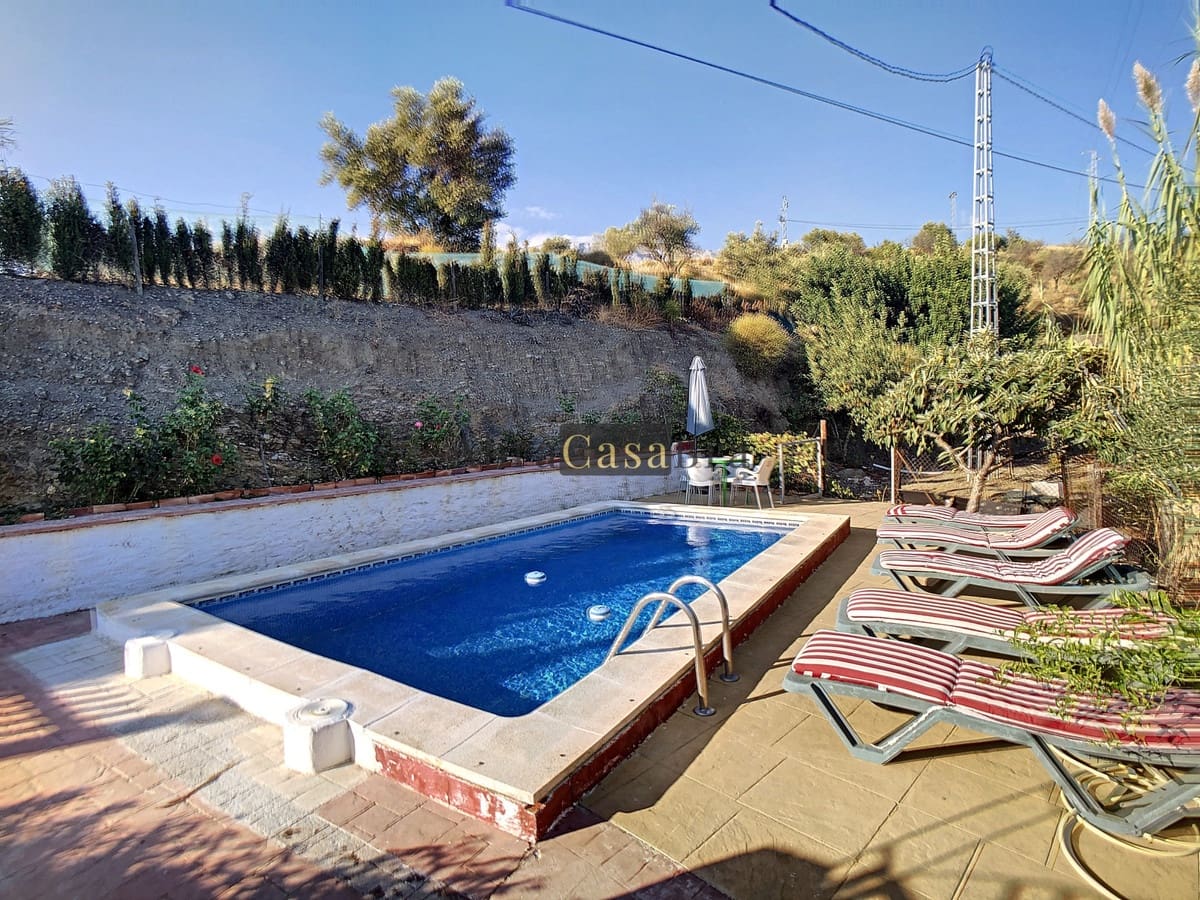 3 chambre Finca/Maison de Campagne à vendre à Sedella avec piscine garage - 225 000 € (Ref: 8410831)