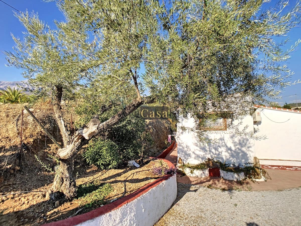 3 chambre Finca/Maison de Campagne à vendre à Sedella avec piscine garage - 225 000 € (Ref: 8410831)