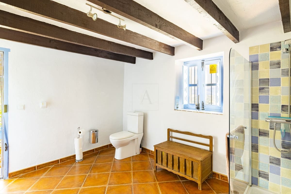 8 sovrum Villa till salu i Comares med pool garage - 490 000 € (Ref: 8416613)