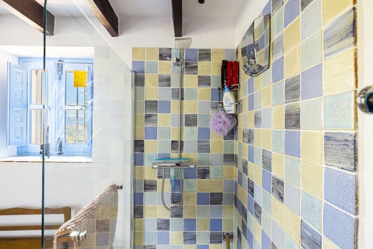 8 sovrum Villa till salu i Comares med pool garage - 490 000 € (Ref: 8416613)