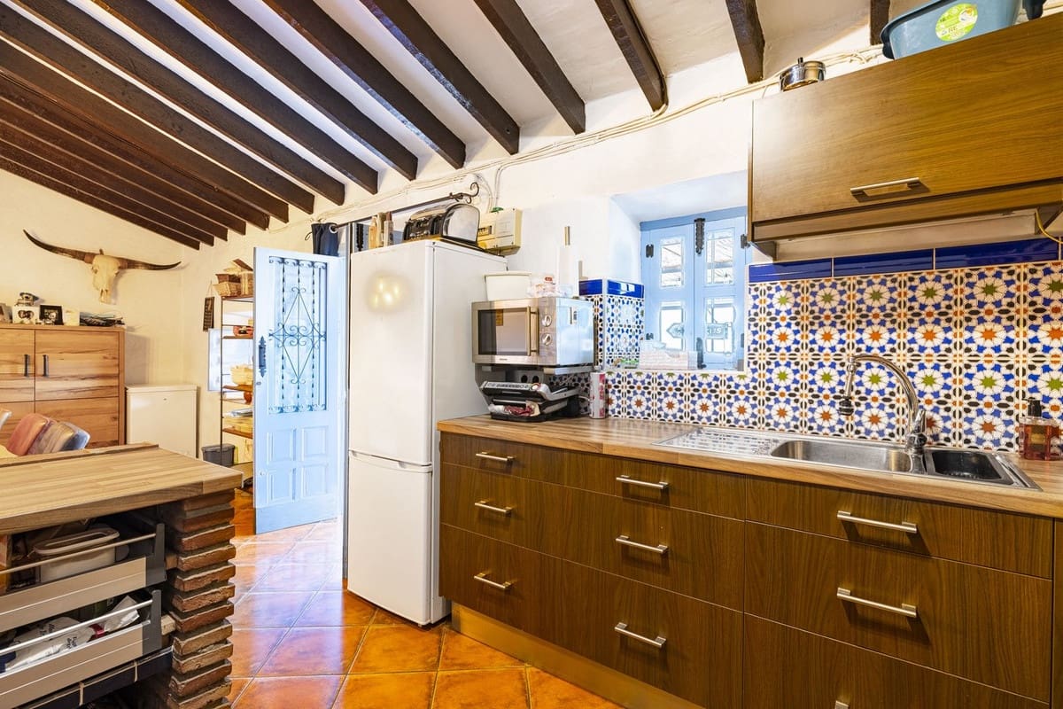 8 sovrum Villa till salu i Comares med pool garage - 490 000 € (Ref: 8416613)