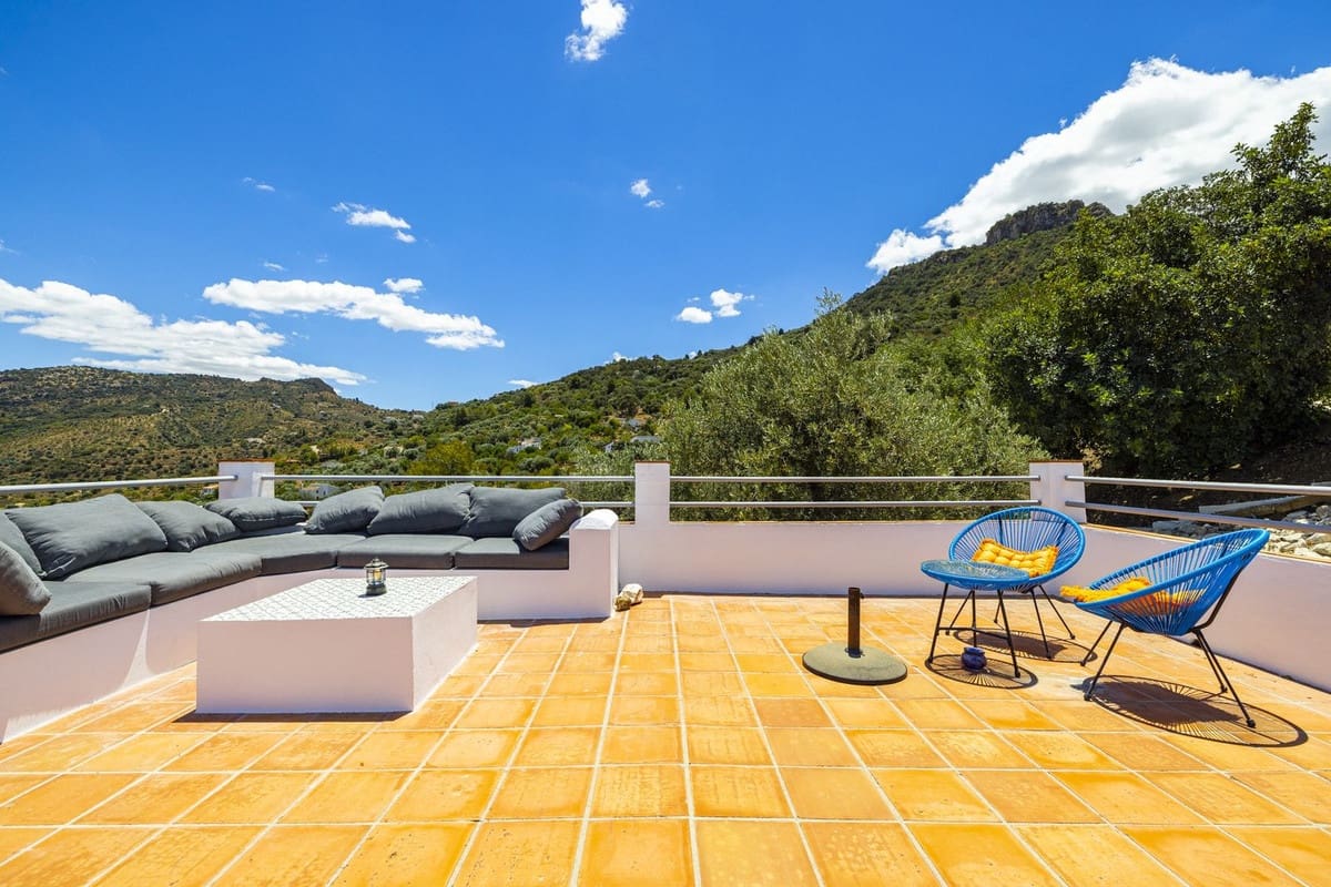 8 sovrum Villa till salu i Comares med pool garage - 490 000 € (Ref: 8416613)