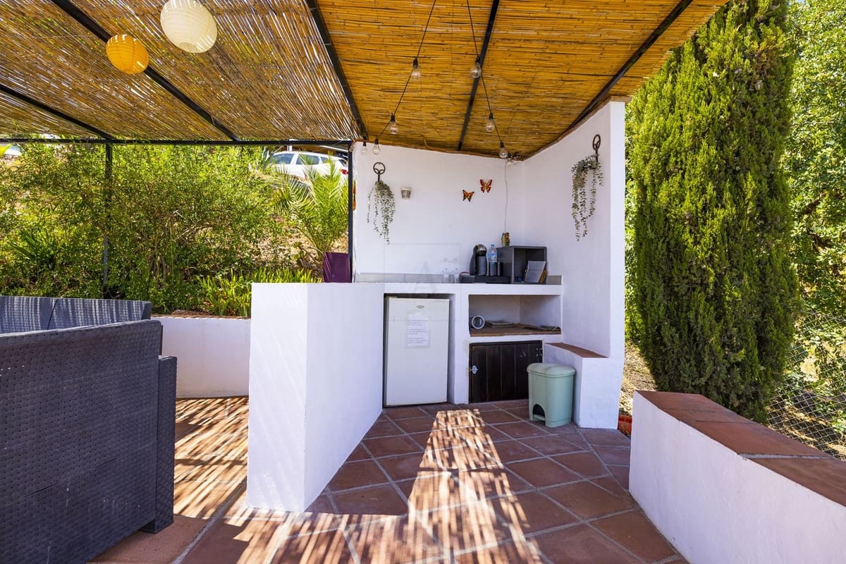 8 sovrum Villa till salu i Comares med pool garage - 490 000 € (Ref: 8416613)