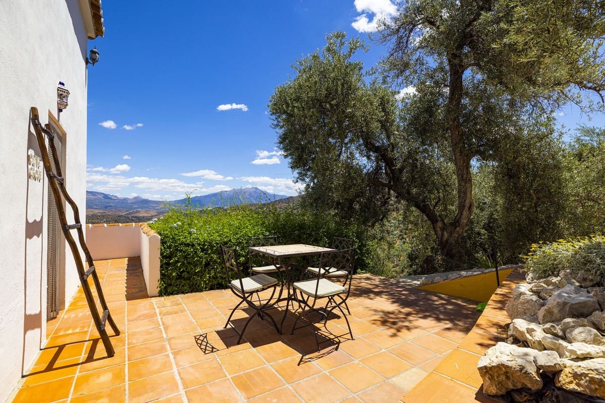 8 sovrum Villa till salu i Comares med pool garage - 490 000 € (Ref: 8416613)