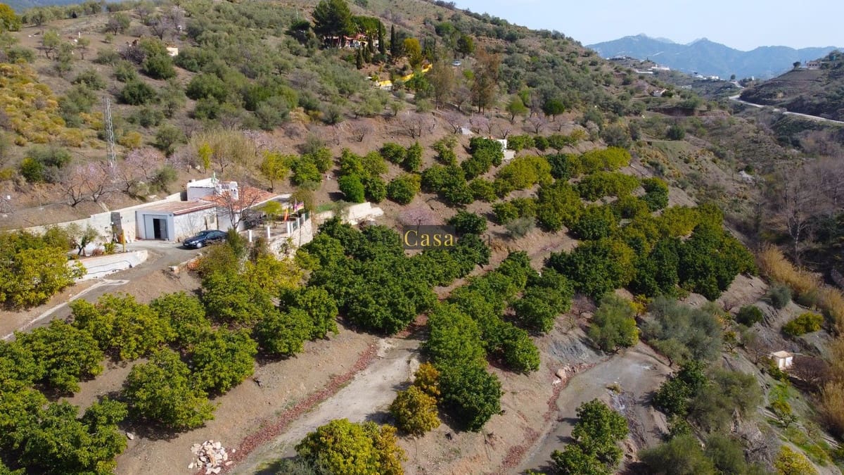 1 bedroom Finca/Country House for sale in Canillas de Albaida with garage - € 180,000 (Ref: 8422592)