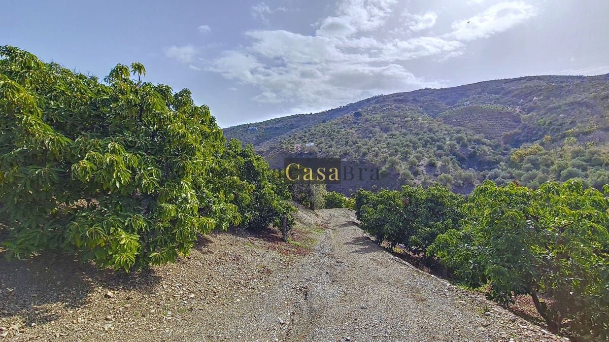 1 bedroom Finca/Country House for sale in Canillas de Albaida with garage - € 180,000 (Ref: 8422592)