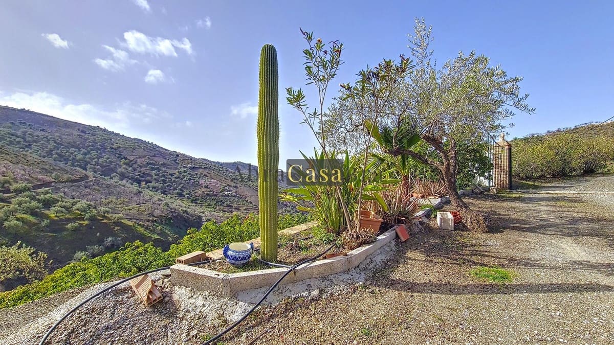 1 bedroom Finca/Country House for sale in Canillas de Albaida with garage - € 180,000 (Ref: 8422592)