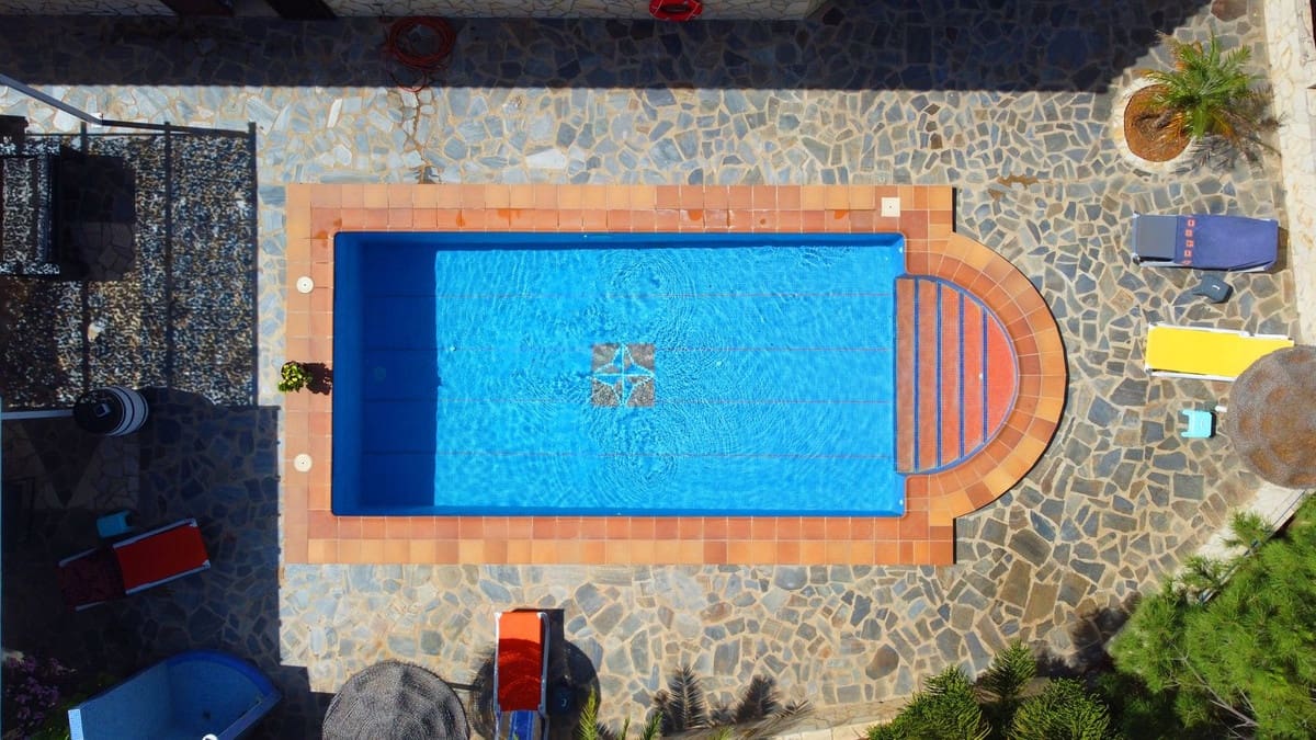 4 sovrum Villa till salu i Sayalonga med pool garage - 629 000 € (Ref: 8439708)