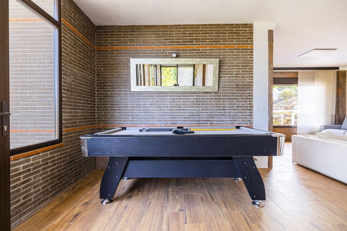 4 sovrum Villa till salu i Sayalonga med pool garage - 629 000 € (Ref: 8439708)