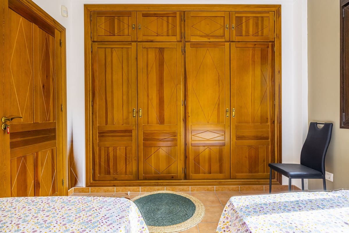 4 sovrum Villa till salu i Sayalonga med pool garage - 629 000 € (Ref: 8439708)