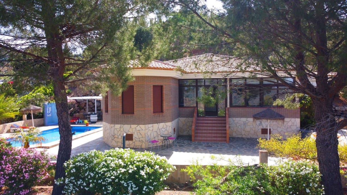 4 sovrum Villa till salu i Sayalonga med pool garage - 629 000 € (Ref: 8439708)