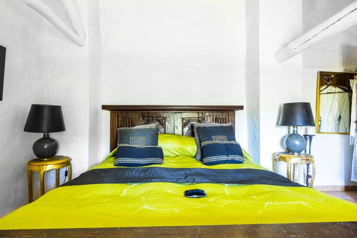 7 chambre Finca/Maison de Campagne à vendre à Villanueva del Trabuco avec piscine garage - 945 000 € (Ref: 8470553)