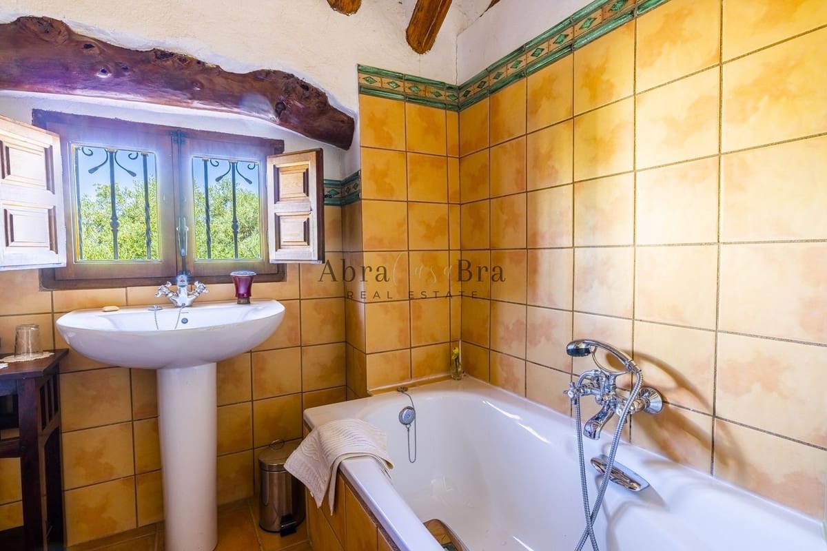 7 chambre Finca/Maison de Campagne à vendre à Villanueva del Trabuco avec piscine garage - 945 000 € (Ref: 8470553)