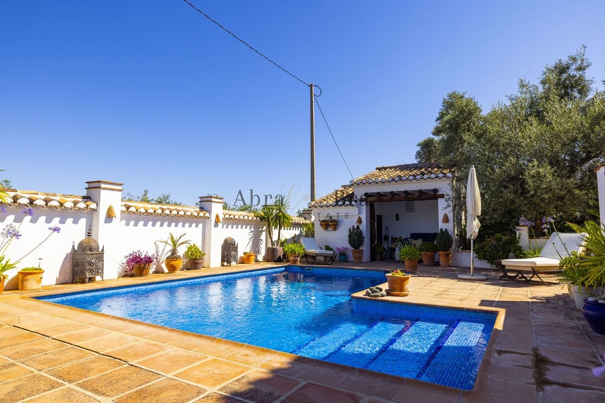 7 chambre Finca/Maison de Campagne à vendre à Villanueva del Trabuco avec piscine garage - 945 000 € (Ref: 8470553)