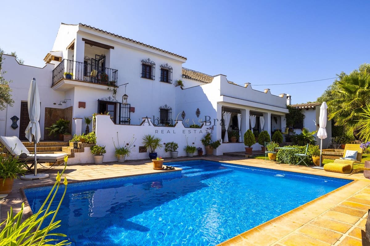 7 chambre Finca/Maison de Campagne à vendre à Villanueva del Trabuco avec piscine garage - 945 000 € (Ref: 8470553)