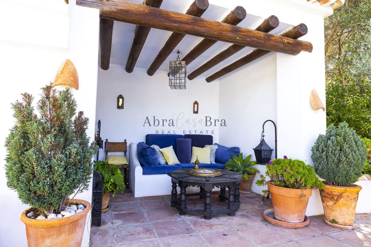 7 chambre Finca/Maison de Campagne à vendre à Villanueva del Trabuco avec piscine garage - 945 000 € (Ref: 8470553)