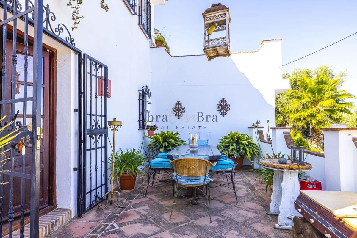 7 chambre Finca/Maison de Campagne à vendre à Villanueva del Trabuco avec piscine garage - 945 000 € (Ref: 8470553)