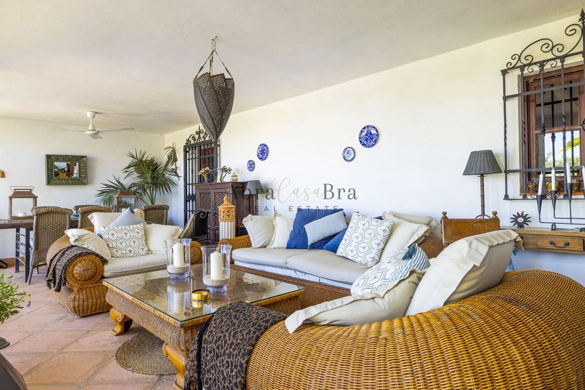 7 chambre Finca/Maison de Campagne à vendre à Villanueva del Trabuco avec piscine garage - 945 000 € (Ref: 8470553)