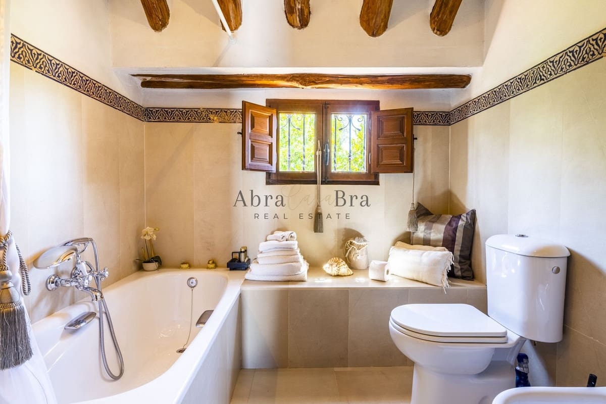 7 chambre Finca/Maison de Campagne à vendre à Villanueva del Trabuco avec piscine garage - 945 000 € (Ref: 8470553)