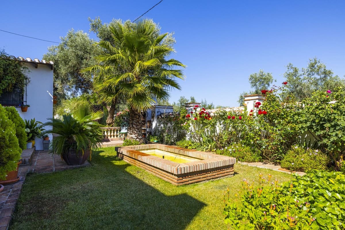 7 chambre Finca/Maison de Campagne à vendre à Villanueva del Trabuco avec piscine garage - 945 000 € (Ref: 8470553)