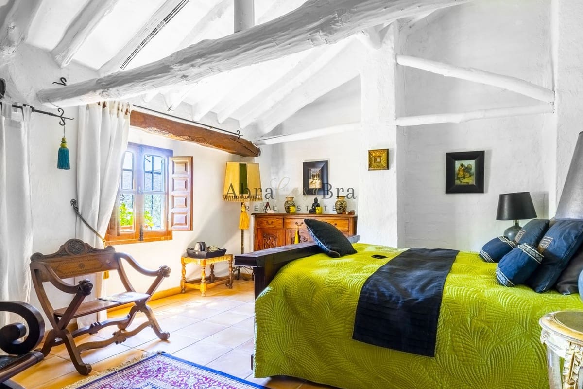 7 chambre Finca/Maison de Campagne à vendre à Villanueva del Trabuco avec piscine garage - 945 000 € (Ref: 8470553)