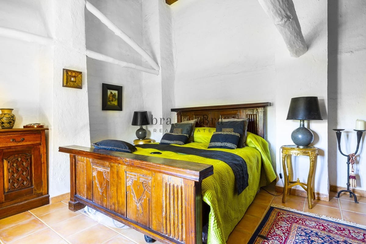 7 chambre Finca/Maison de Campagne à vendre à Villanueva del Trabuco avec piscine garage - 945 000 € (Ref: 8470553)