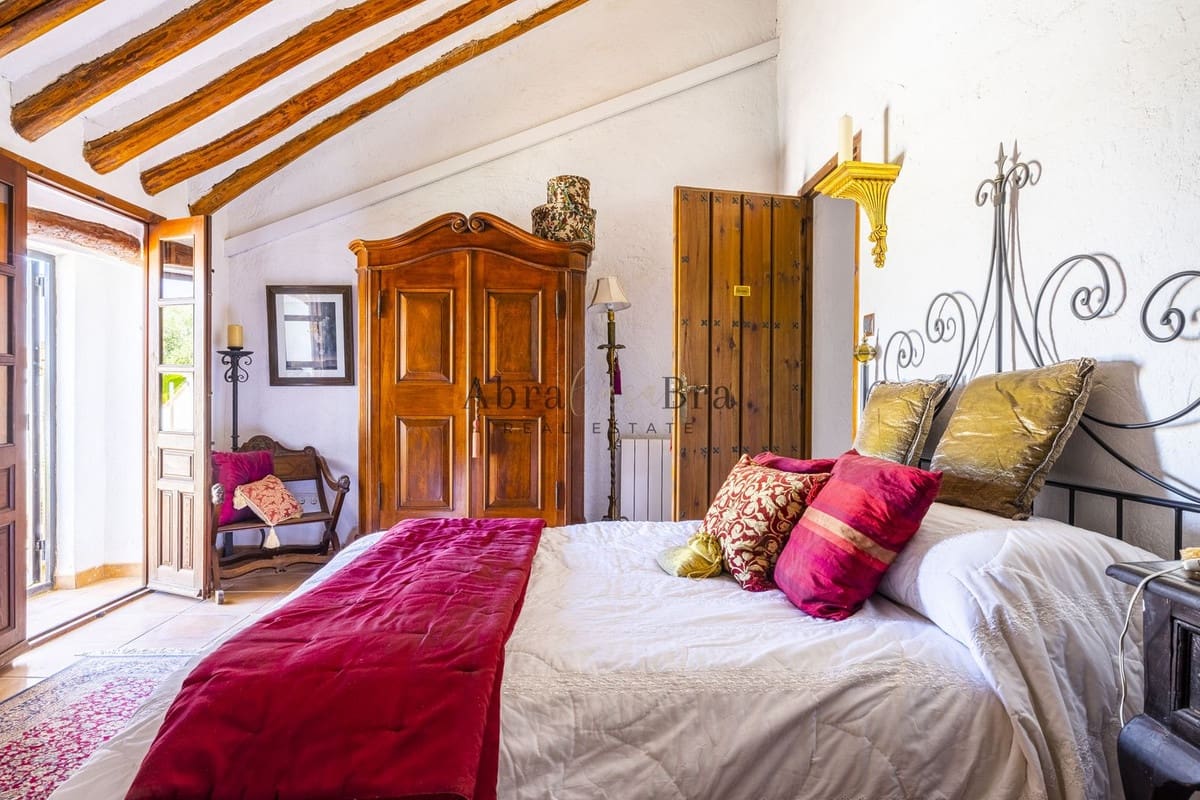 7 chambre Finca/Maison de Campagne à vendre à Villanueva del Trabuco avec piscine garage - 945 000 € (Ref: 8470553)