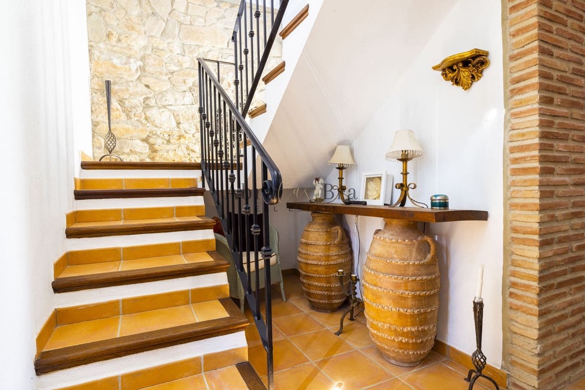 7 chambre Finca/Maison de Campagne à vendre à Villanueva del Trabuco avec piscine garage - 945 000 € (Ref: 8470553)