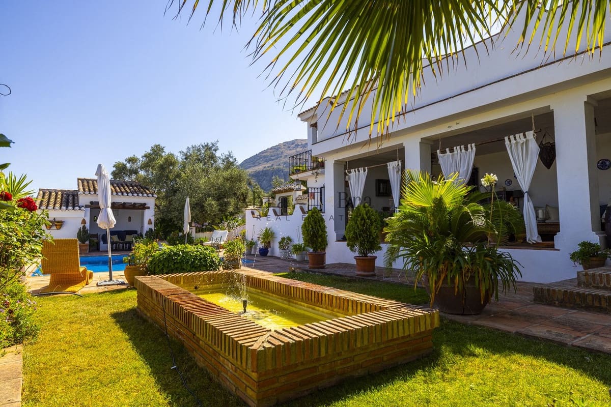 7 chambre Finca/Maison de Campagne à vendre à Villanueva del Trabuco avec piscine garage - 945 000 € (Ref: 8470553)