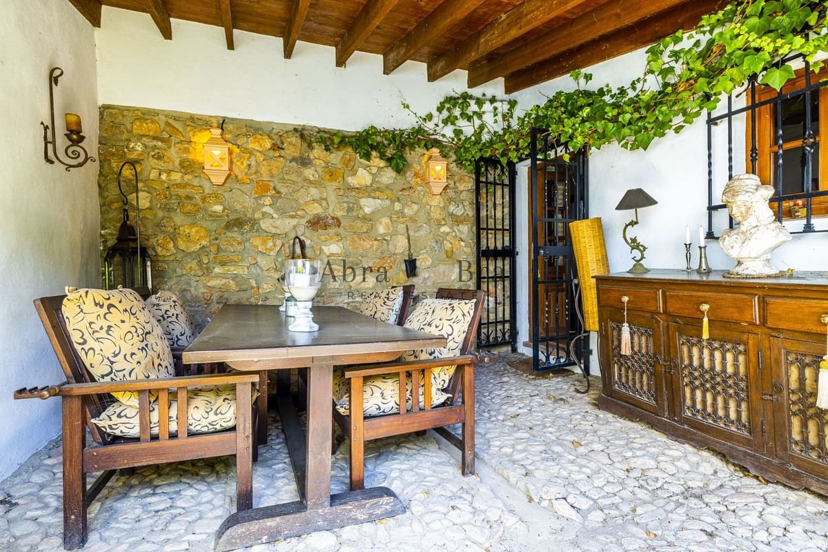 7 chambre Finca/Maison de Campagne à vendre à Villanueva del Trabuco avec piscine garage - 945 000 € (Ref: 8470553)