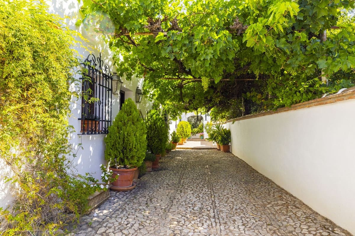 7 chambre Finca/Maison de Campagne à vendre à Villanueva del Trabuco avec piscine garage - 945 000 € (Ref: 8470553)