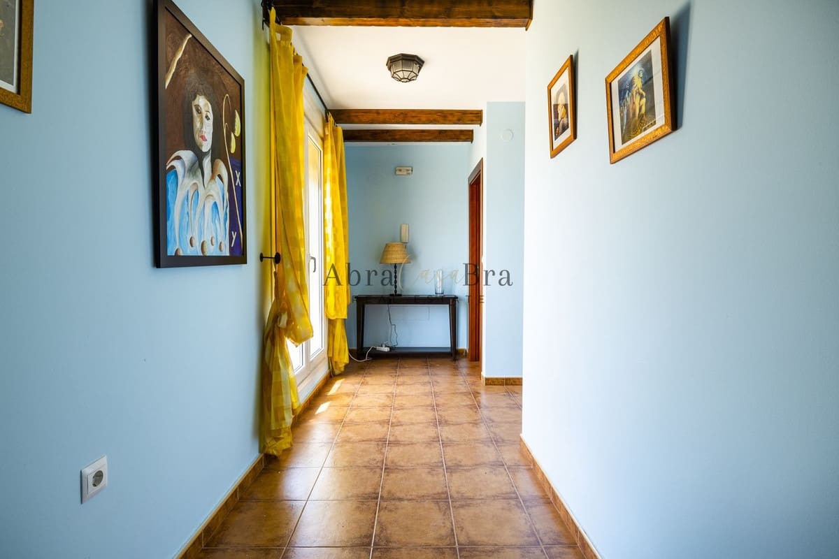 4 soveværelse Villa til salg i Comares med garage - € 700.000 (Ref: 8477210)