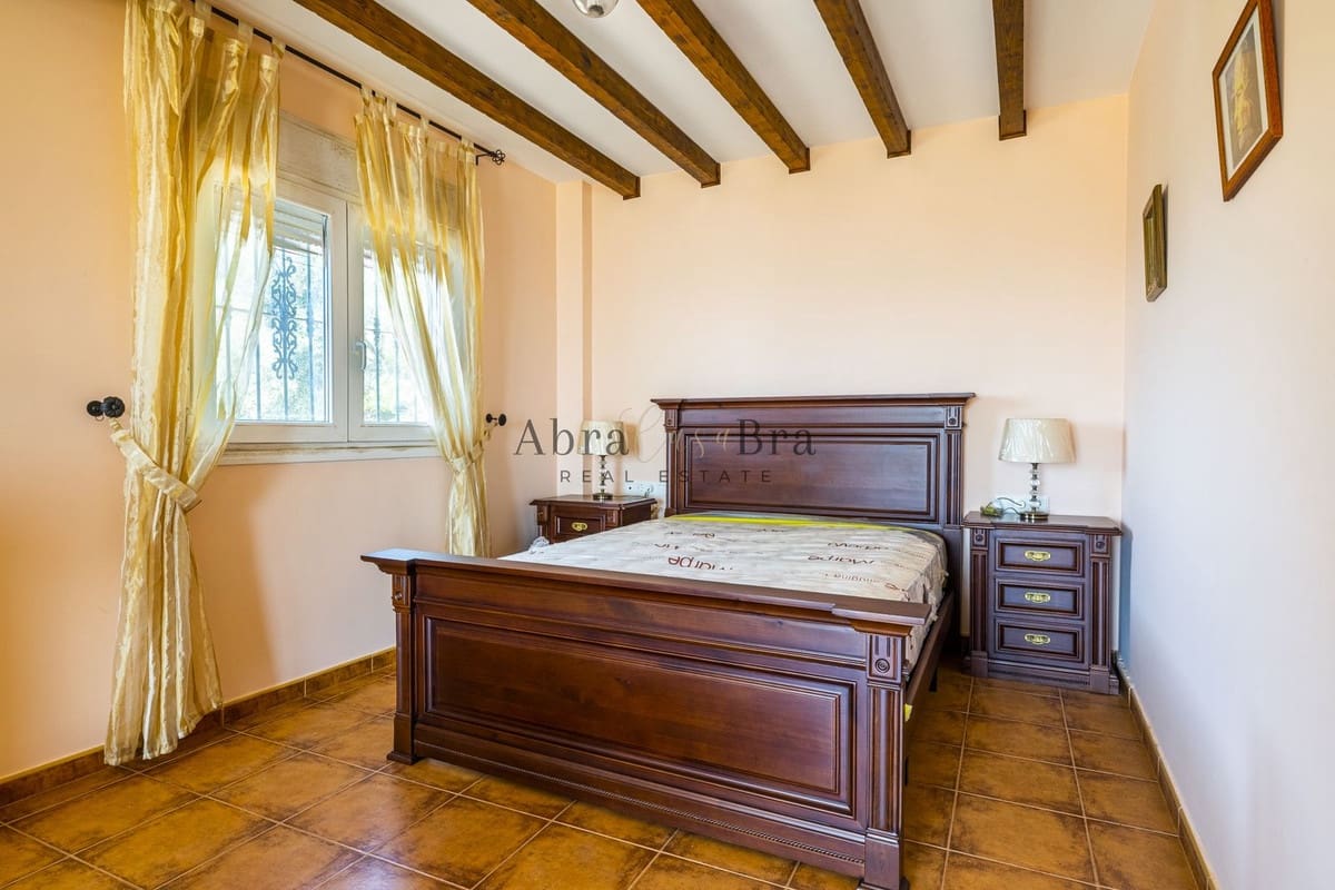 4 soveværelse Villa til salg i Comares med garage - € 700.000 (Ref: 8477210)