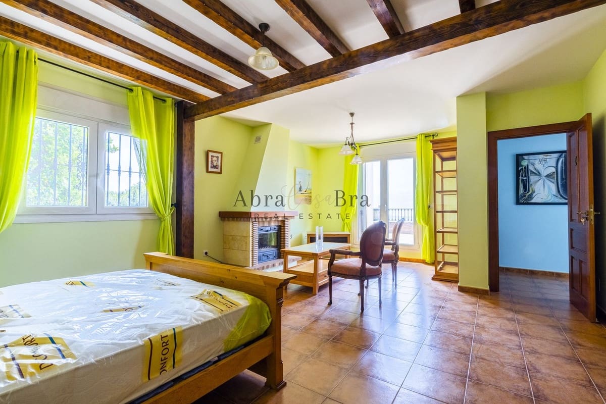 4 soveværelse Villa til salg i Comares med garage - € 700.000 (Ref: 8477210)