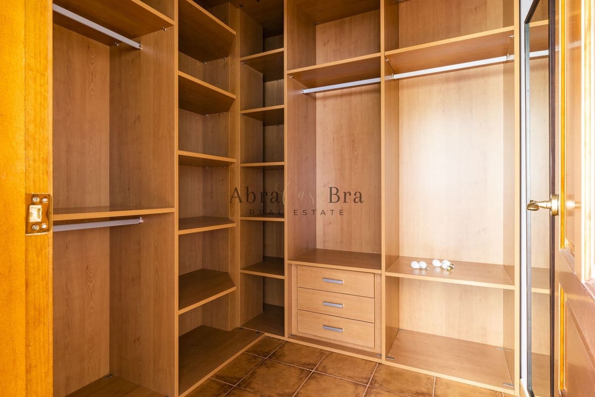 4 soveværelse Villa til salg i Comares med garage - € 700.000 (Ref: 8477210)