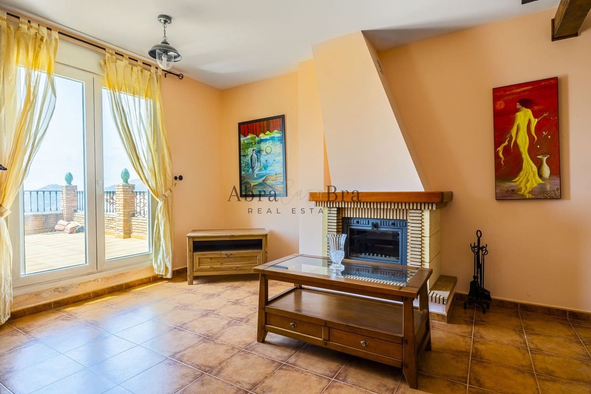 4 soveværelse Villa til salg i Comares med garage - € 700.000 (Ref: 8477210)