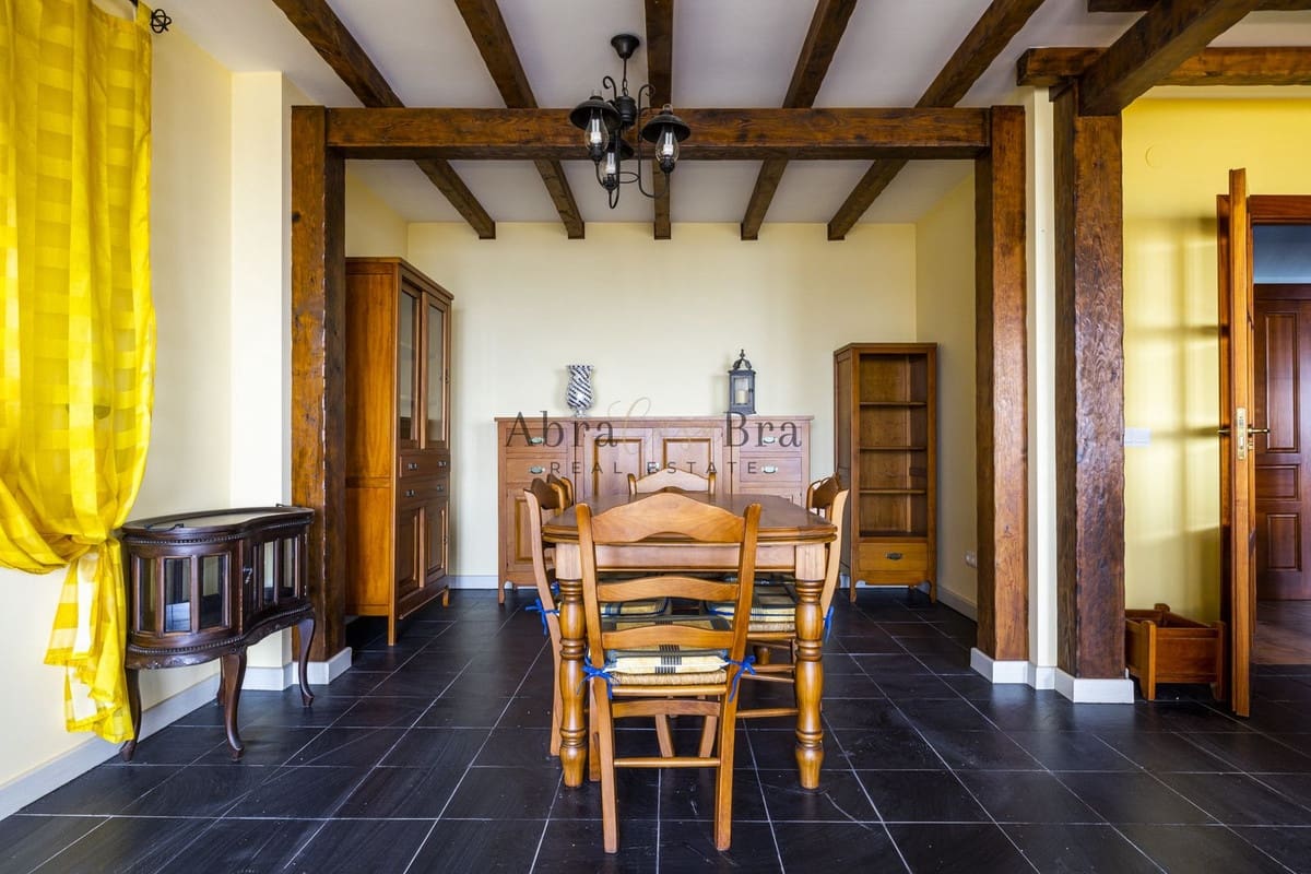 4 soveværelse Villa til salg i Comares med garage - € 700.000 (Ref: 8477210)