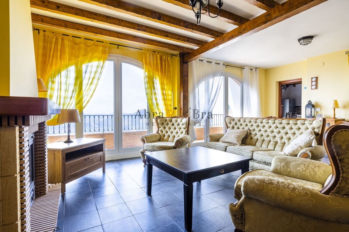 4 soveværelse Villa til salg i Comares med garage - € 700.000 (Ref: 8477210)