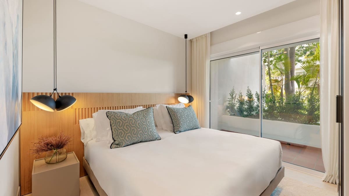 Apartamento de 3 habitaciones en Costalita en venta con piscina garaje - 1.695.000 € (Ref: 8498450)