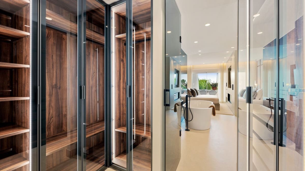 Apartamento de 3 habitaciones en Costalita en venta con piscina garaje - 1.695.000 € (Ref: 8498450)