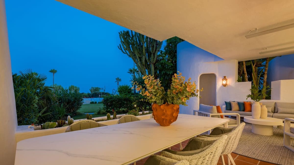 Apartamento de 3 habitaciones en Costalita en venta con piscina garaje - 1.695.000 € (Ref: 8498450)