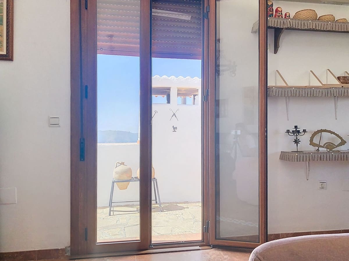 6 soveværelse Villa til salg i Canillas de Aceituno med swimmingpool garage - € 499.000 (Ref: 8517300)