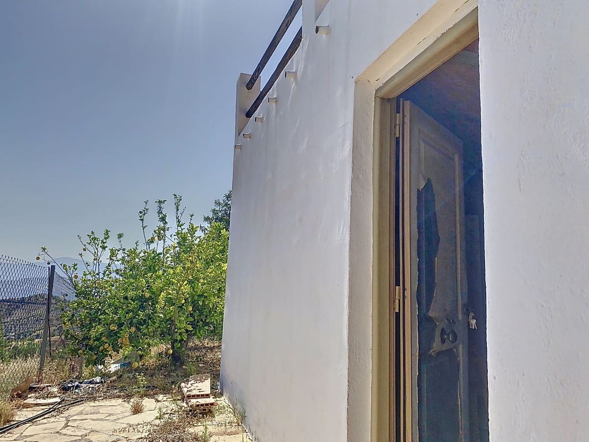 6 soveværelse Villa til salg i Canillas de Aceituno med swimmingpool garage - € 499.000 (Ref: 8517300)